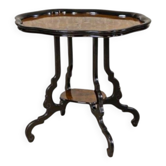 Oval Tea Table in Walnut and Veneer, 1870