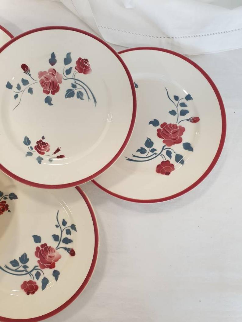 6 assiettes plates anciennes modèle "Rosador" de la manufacture française de Badonviller