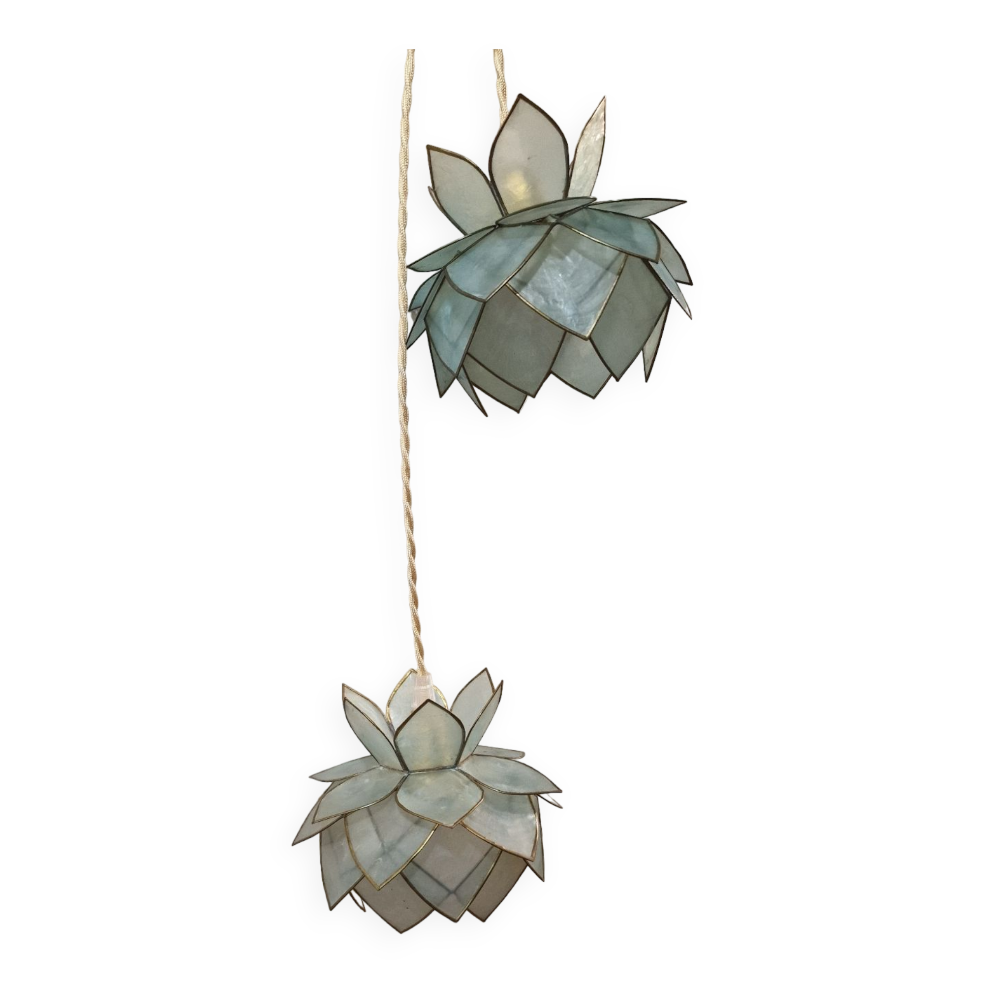 Pair of hanging lamps in mother-of-pearl