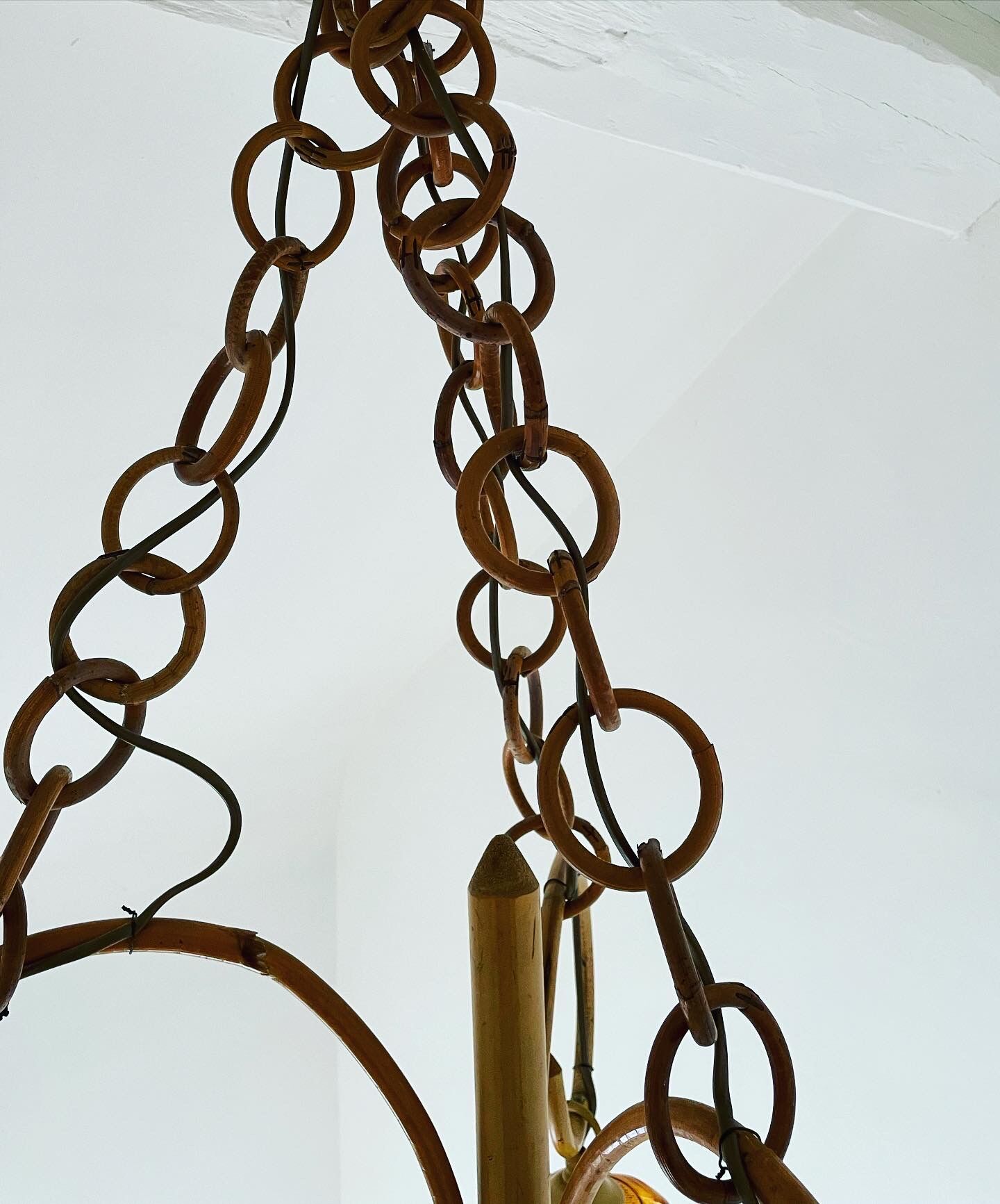 Vintage chandelier with 3 burners in rattan and bamboo