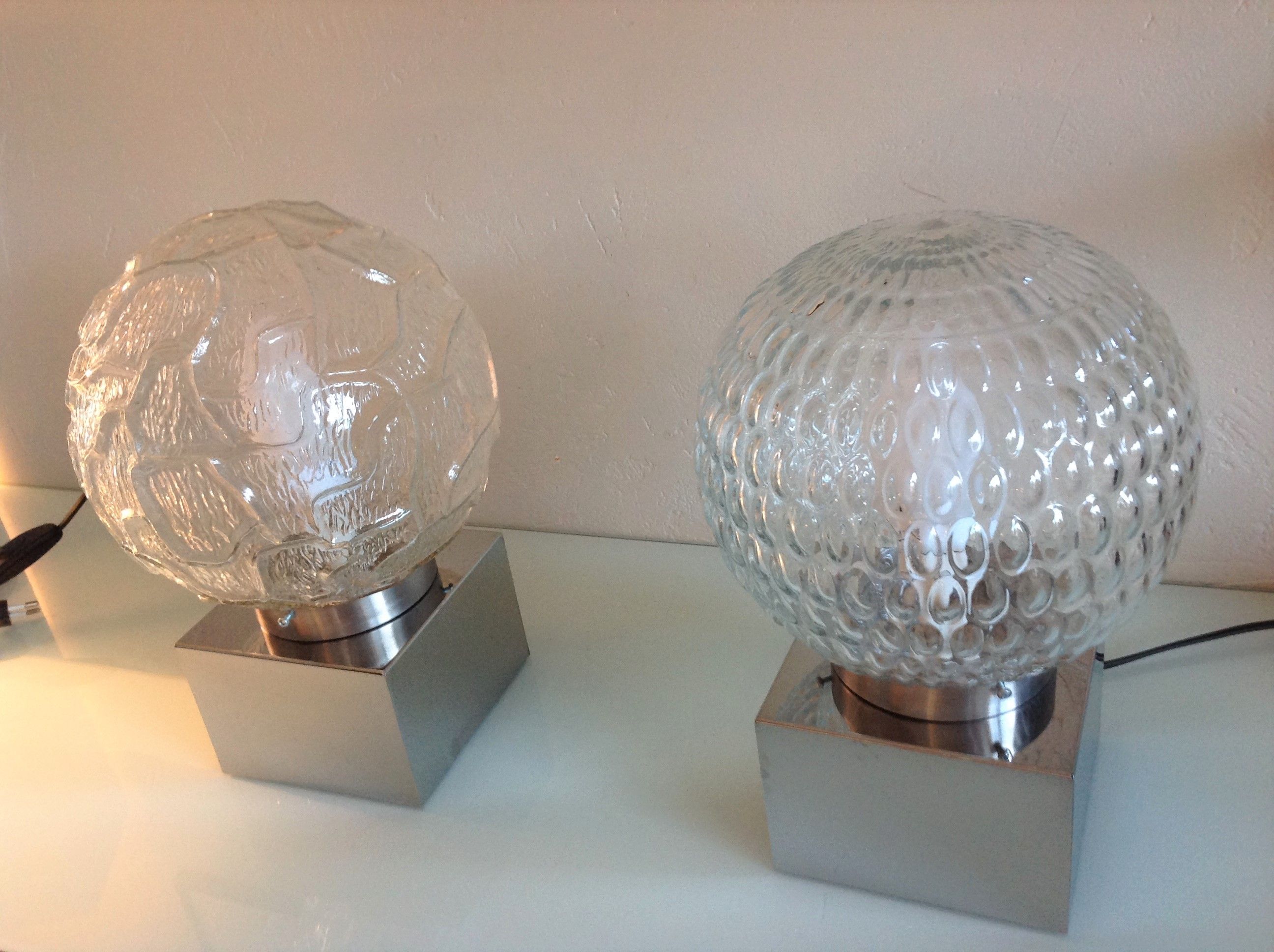 Pair of globe bedside lamps in glass and chrome/vintage metal 70-80