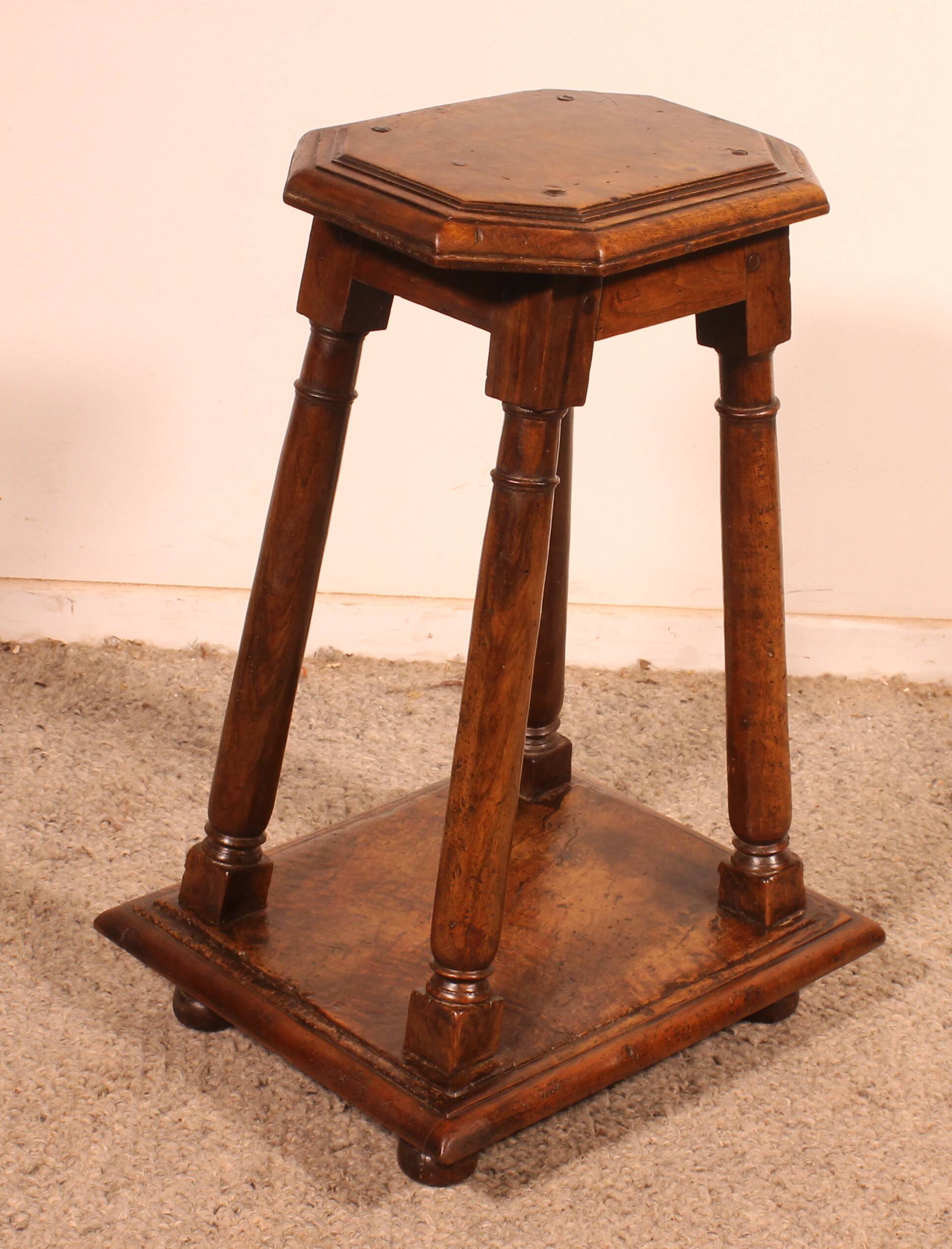 Henri II walnut stool, early 17th century
