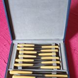 Box of 24 horn handle knives