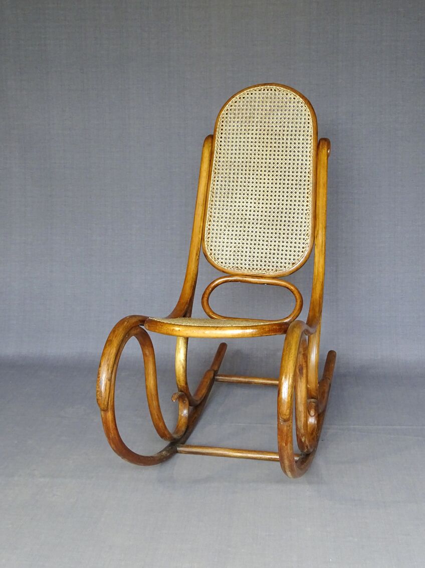 Rocking chair Thonet N°5, 1880 " berceuse " | Selency