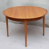 1960s round diningtable in cherrywood from LÜBKE