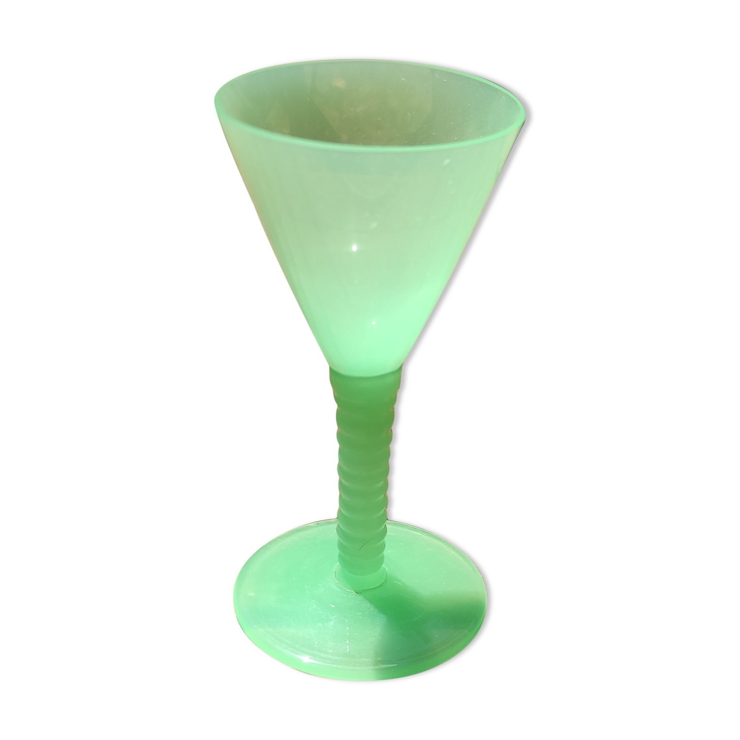 Green standing opaline crystal