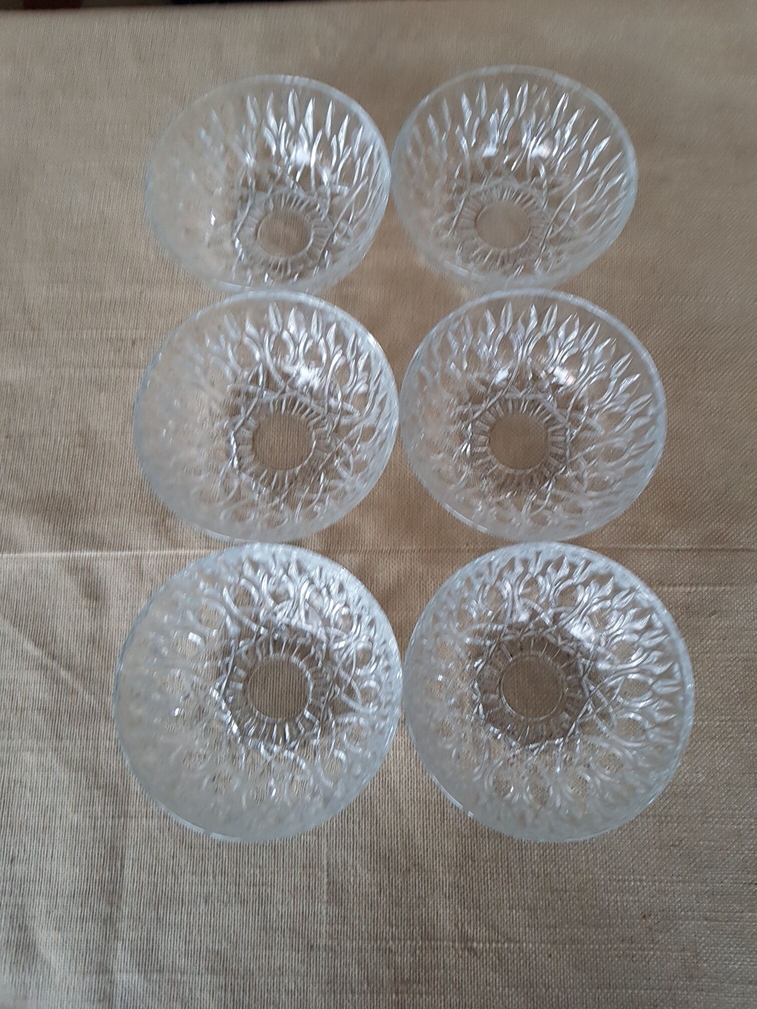 Set of 6 ramekins cup bowls vintage glass cups