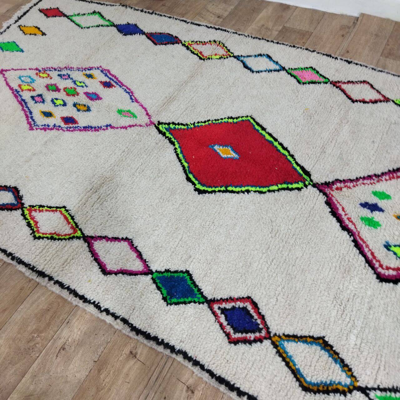 Handmade moroccan berber rug 260 x 160 cm
