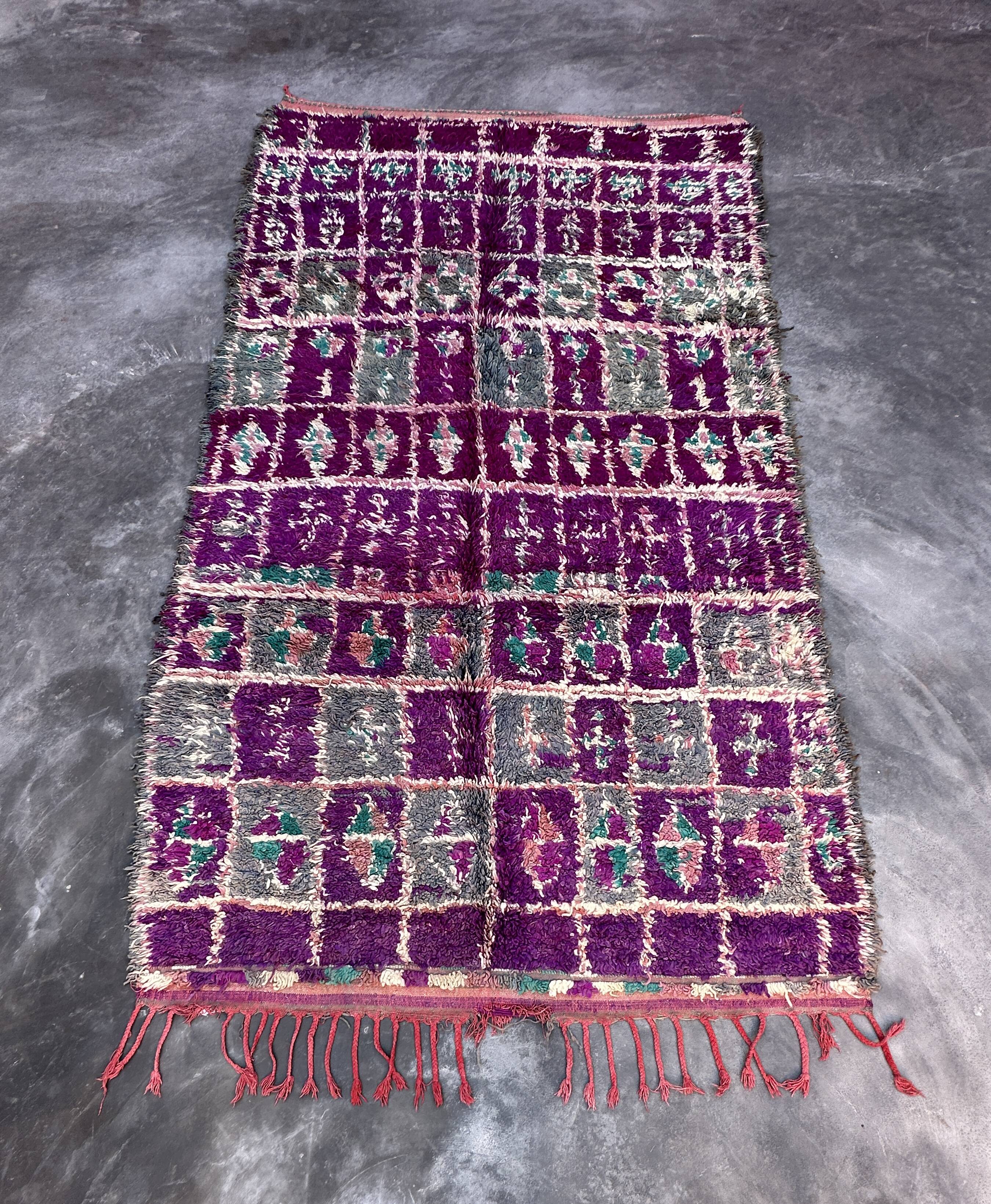 Moroccan Talsint purple rug - 193 x 324 cm