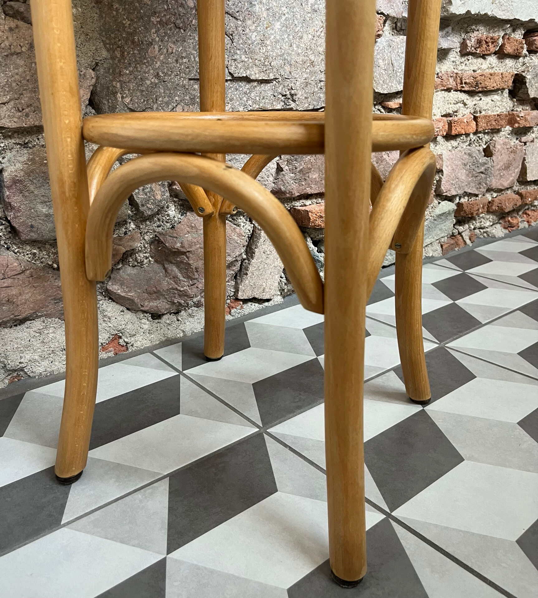 Tabouret bar haut bois courbé