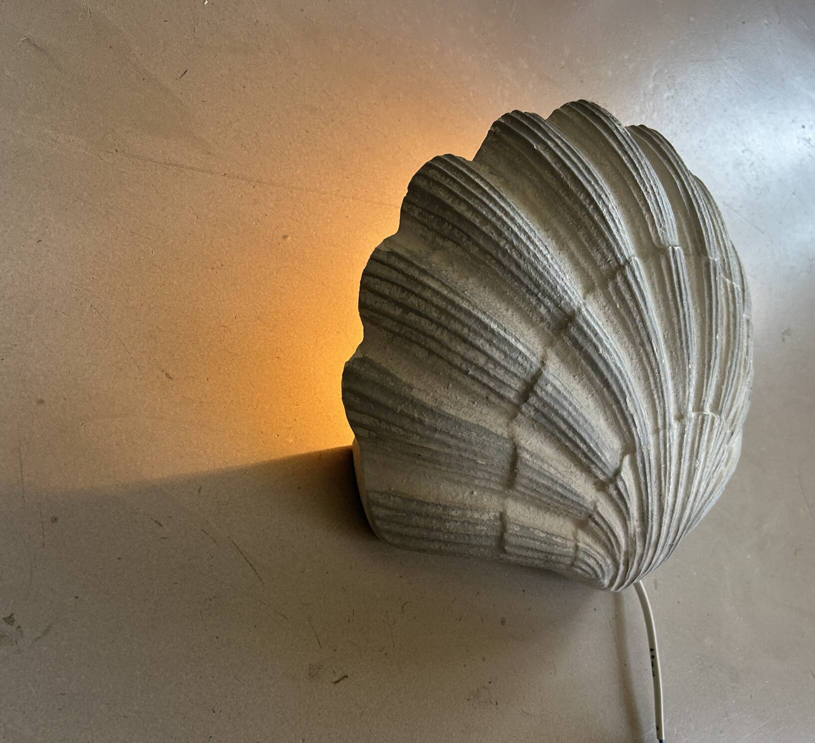 Applique coquillage en plâtre ancienne