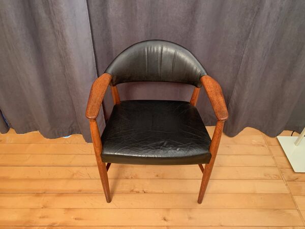 Armchair Model 223 designed by Kurt Olsen, Slagelse Mobelvaerk, Denmark, 1950s