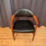 Armchair Model 223 designed by Kurt Olsen, Slagelse Mobelvaerk, Denmark, 1950s