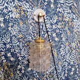 Globe lamp