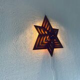 Étoile murale lumineuse en bois