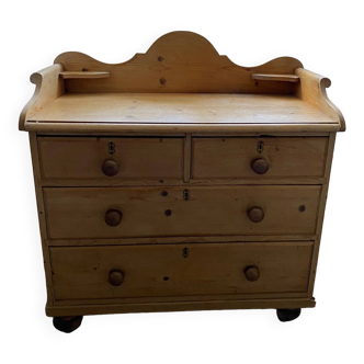 Victorian english style chest of drawers in blond pitchpin with 4 drawers