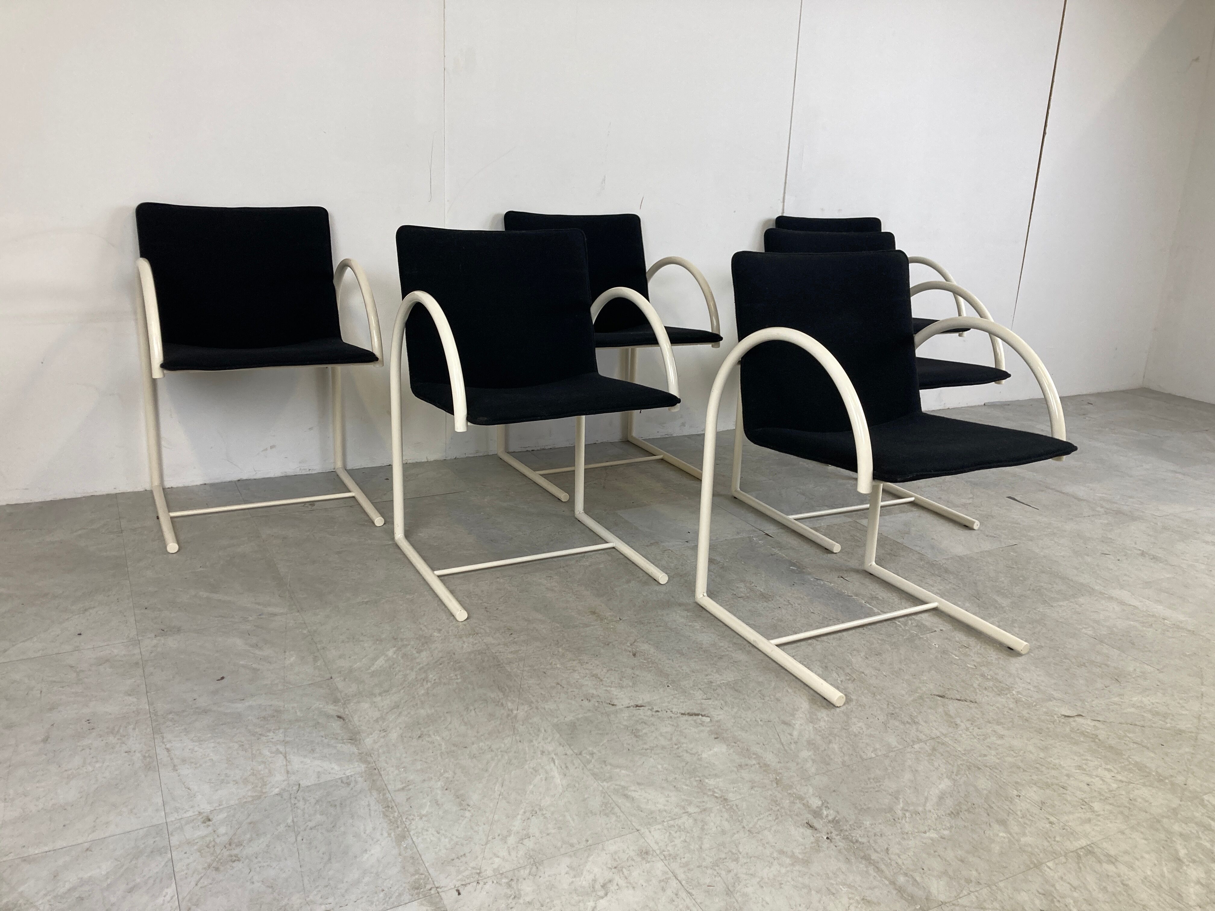 6 postmodern cirkel dining chairs by Metaform, 1980s
