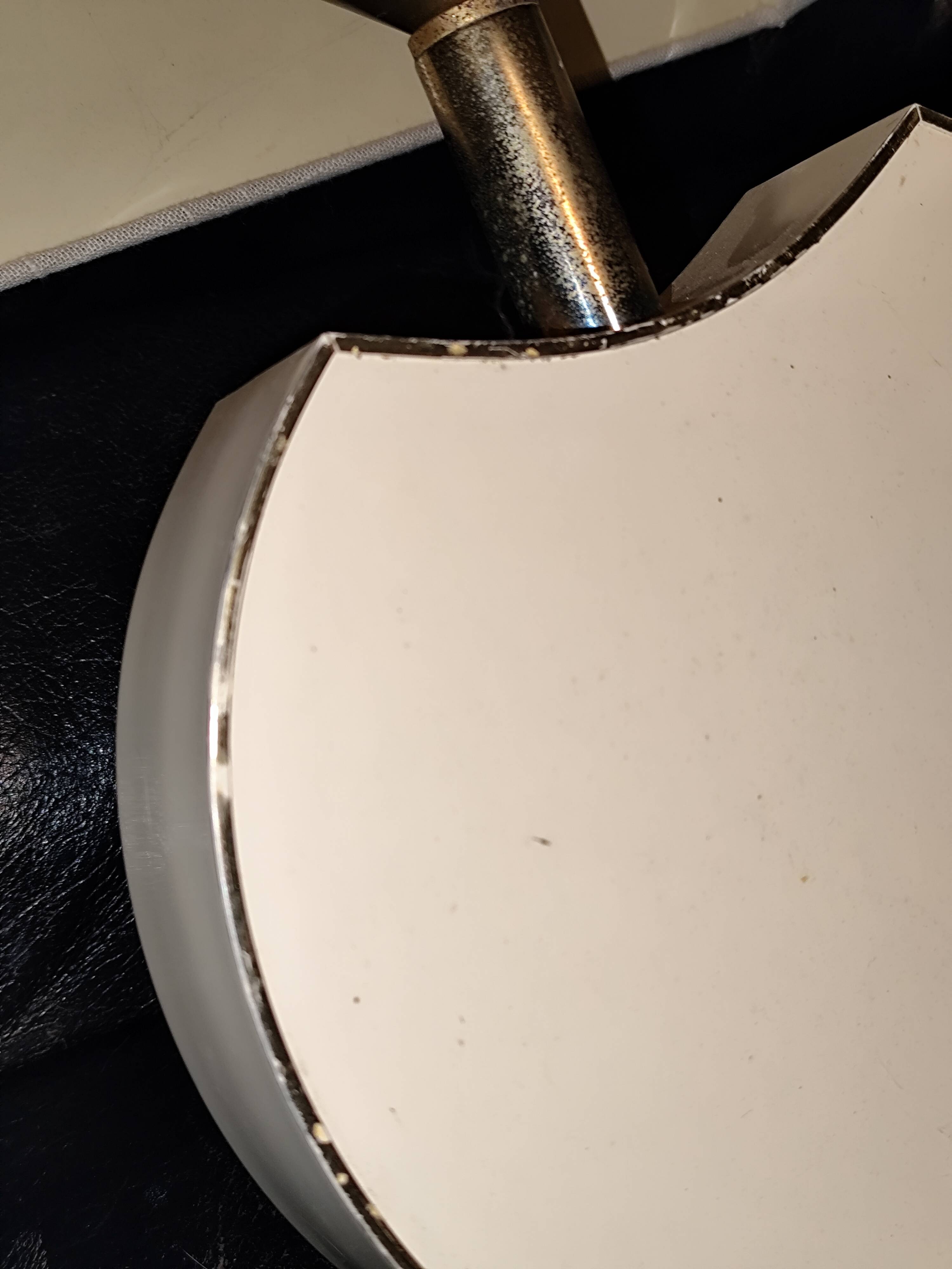 Vintage table lamp the dolphin Croissy white