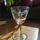 Ensemble de 10 verres anciens à liqueur, 4 verres à eau assortis, en verre ciselé