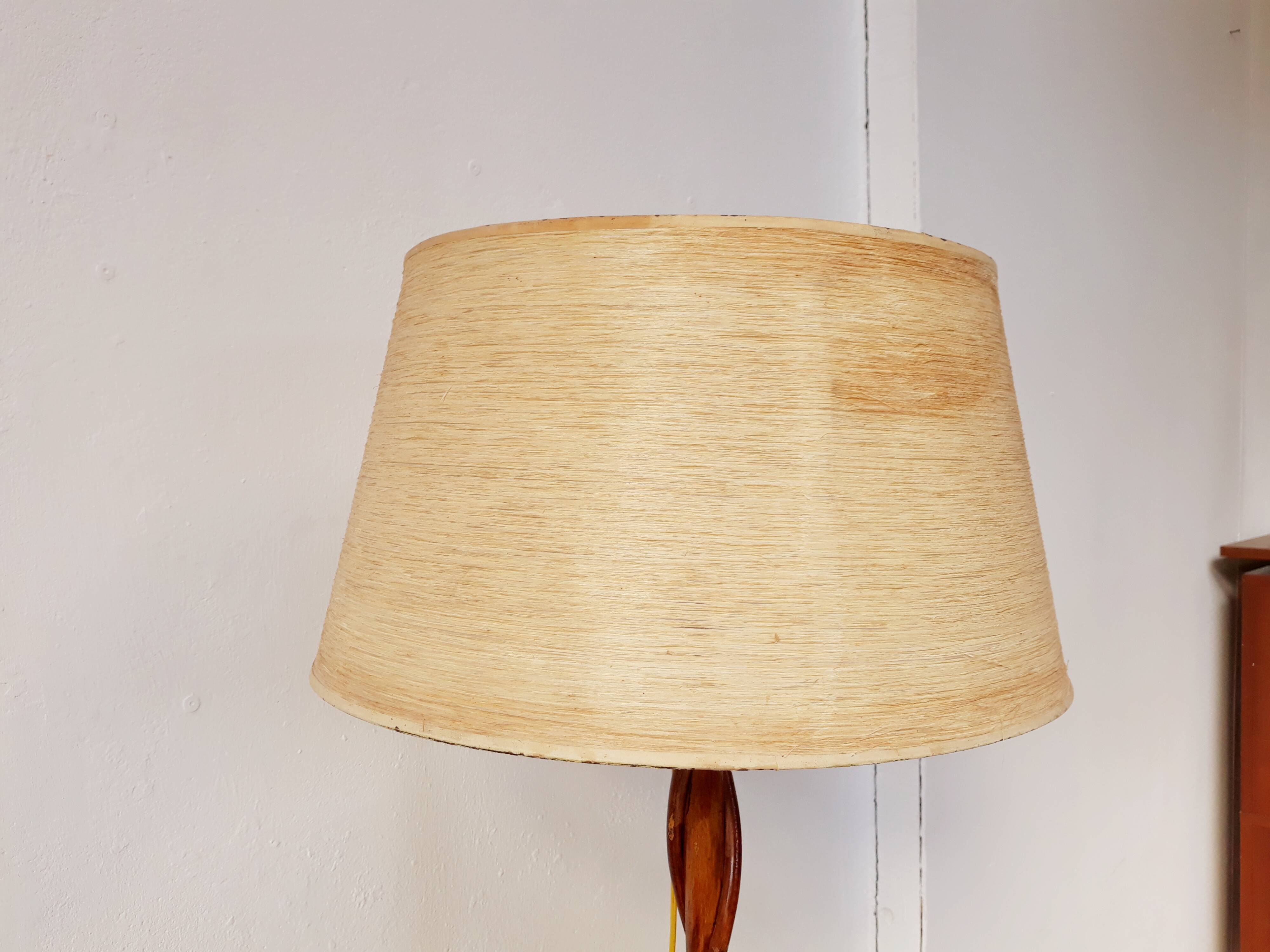 Lamppost wears vintage rattan magazine