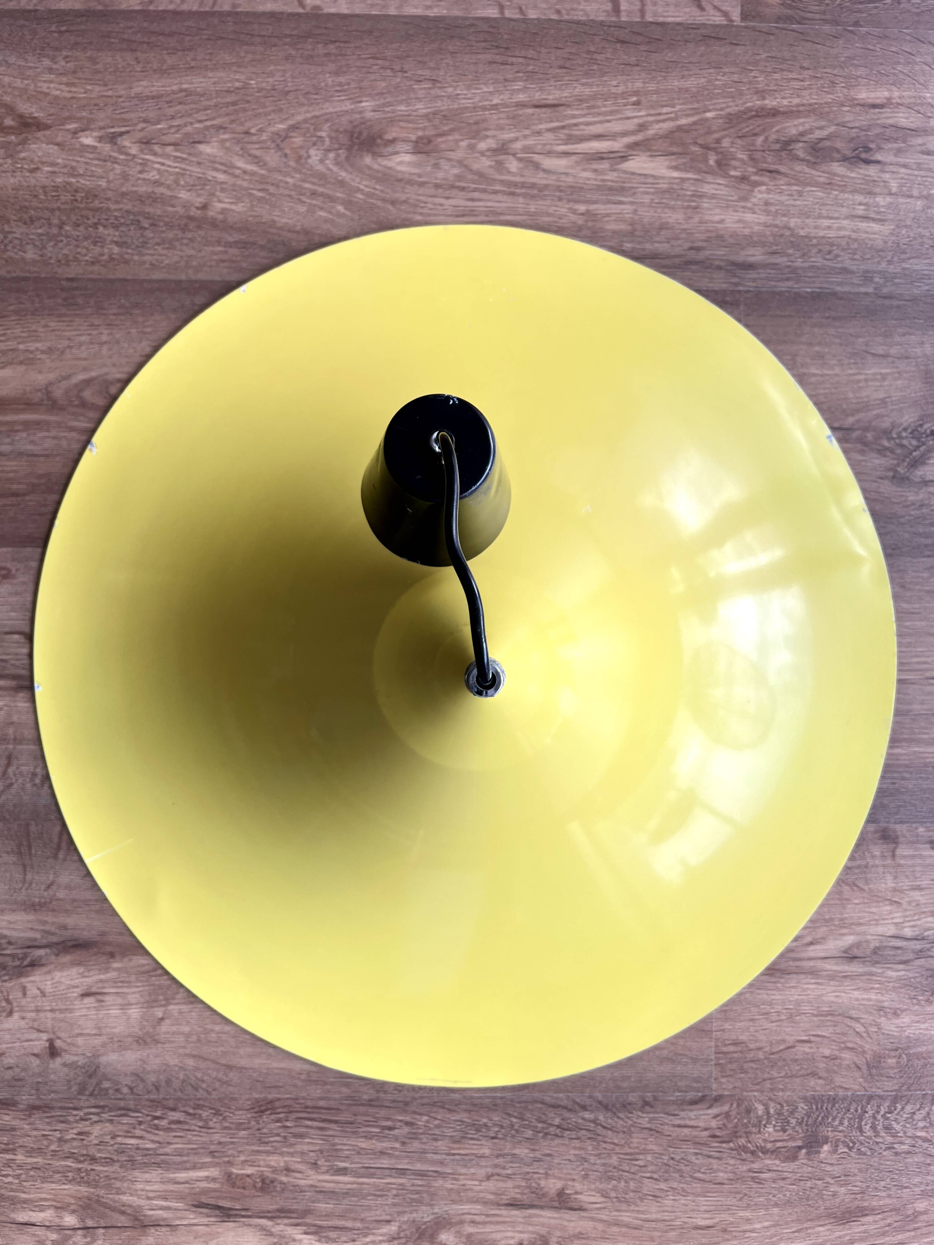 Mid-Century Danish Pendant Ceiling Lamp - 60s Style - Vintage Design for apartment decoration