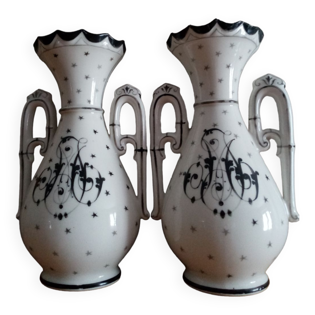 Paire de vases d'église, signés Dauphin rue de Sèvres Selency
