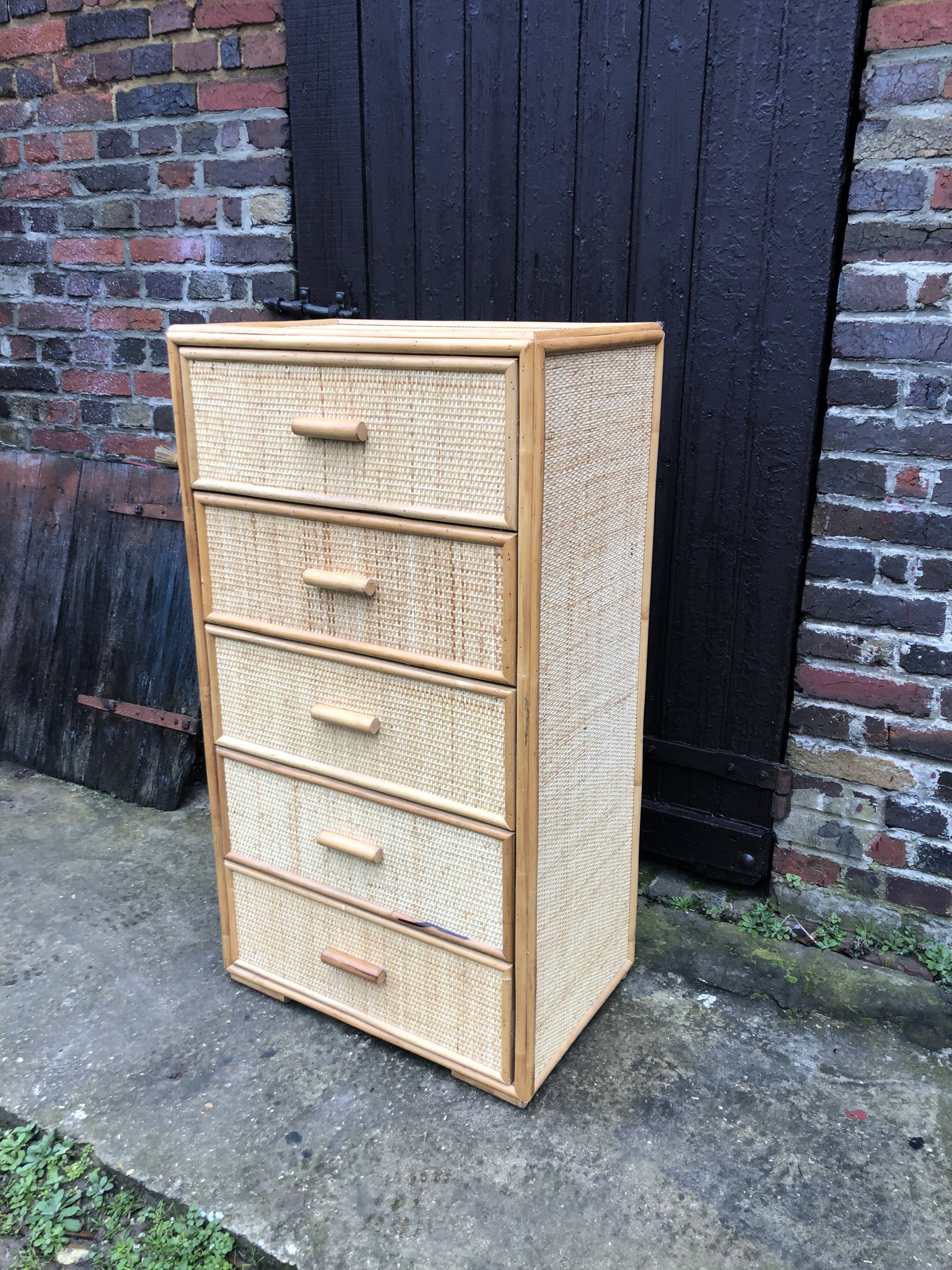 Vintage rattan commodus