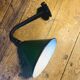 Lampe applique industrielle en vert et blanc