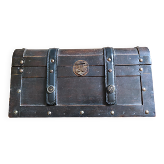 Vintage wooden and leather chest/box
