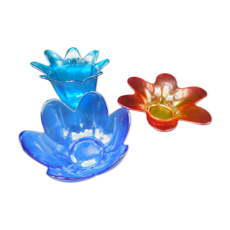 3 coloured glass cups in the shape of flowers