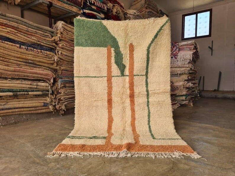 Traditional handmade Moroccan rug size 200x300 cm