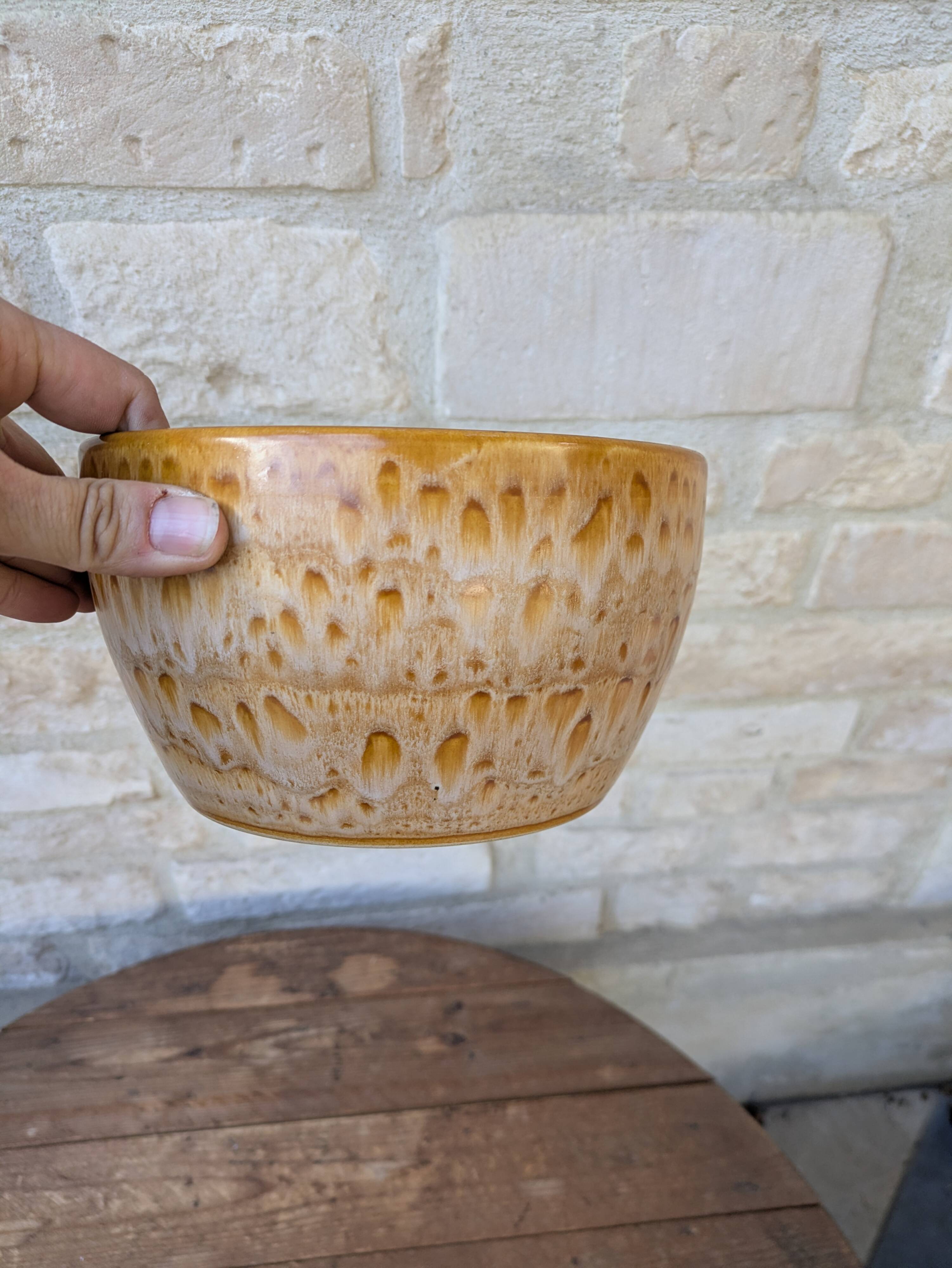 Vintage stoneware salad bowl from Niderviller, Fauve model, 1960s/70s, 24.5cm.