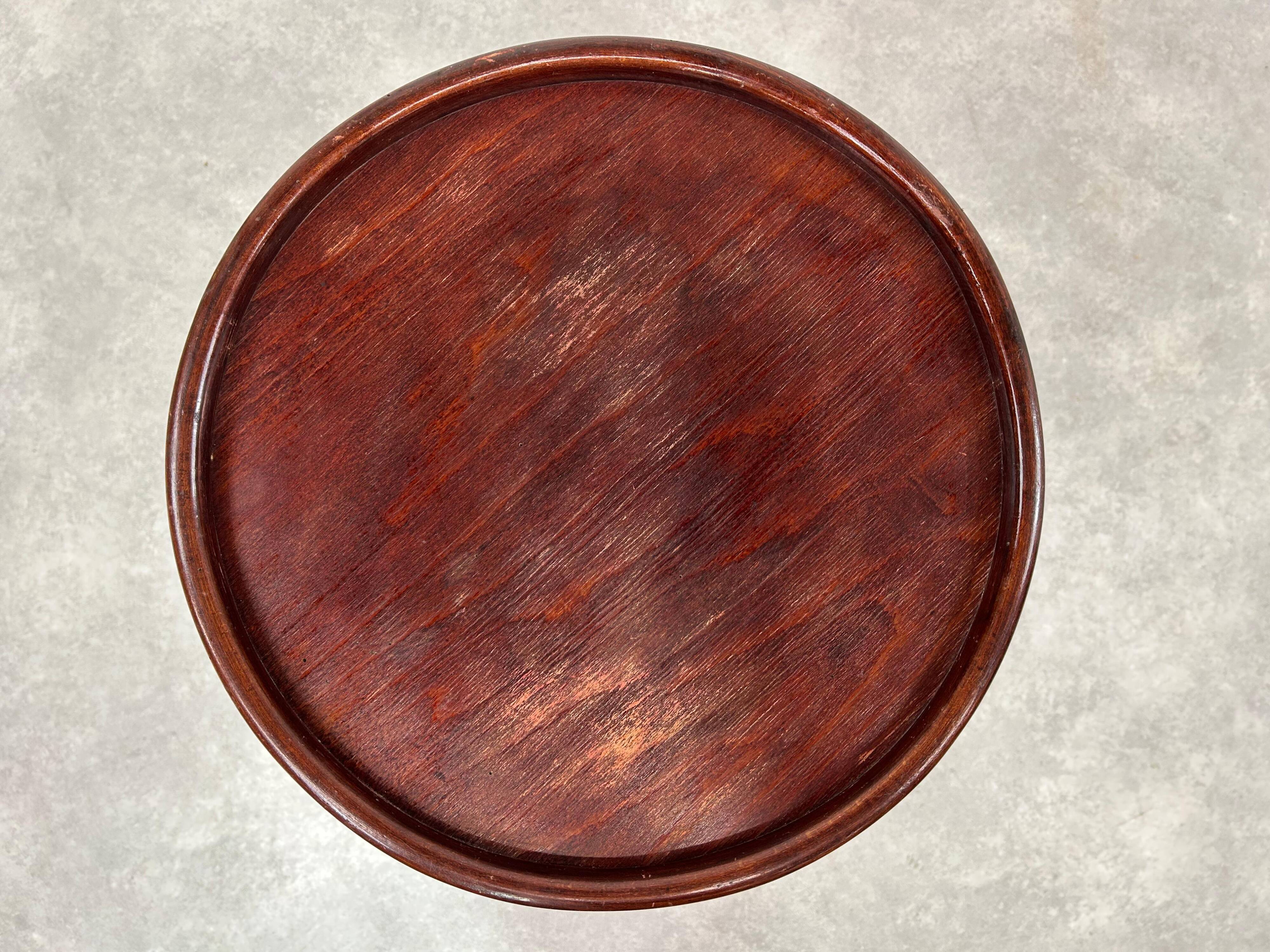 Round side table by Thonet