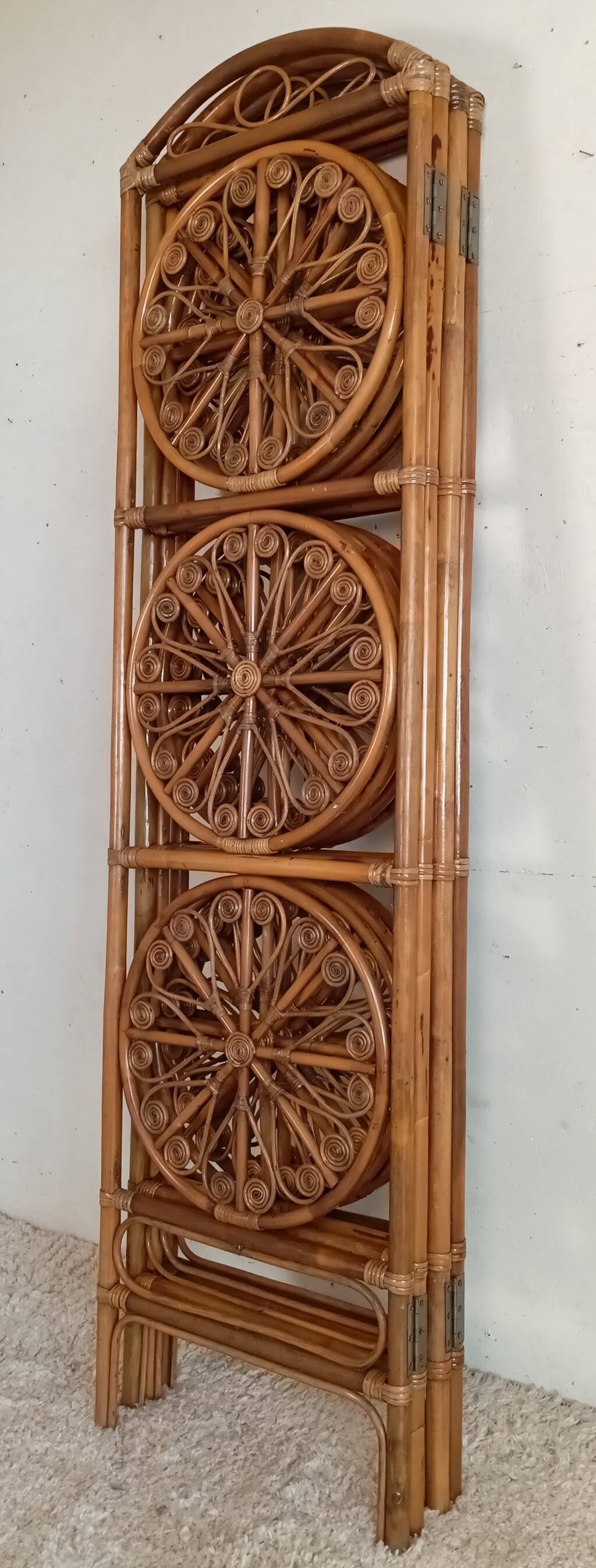 Paravent rotin peacock années 70