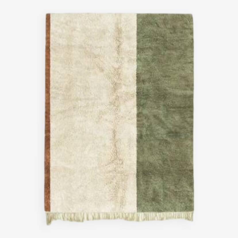 Luxury Handmade Rug 250cm x 150cm