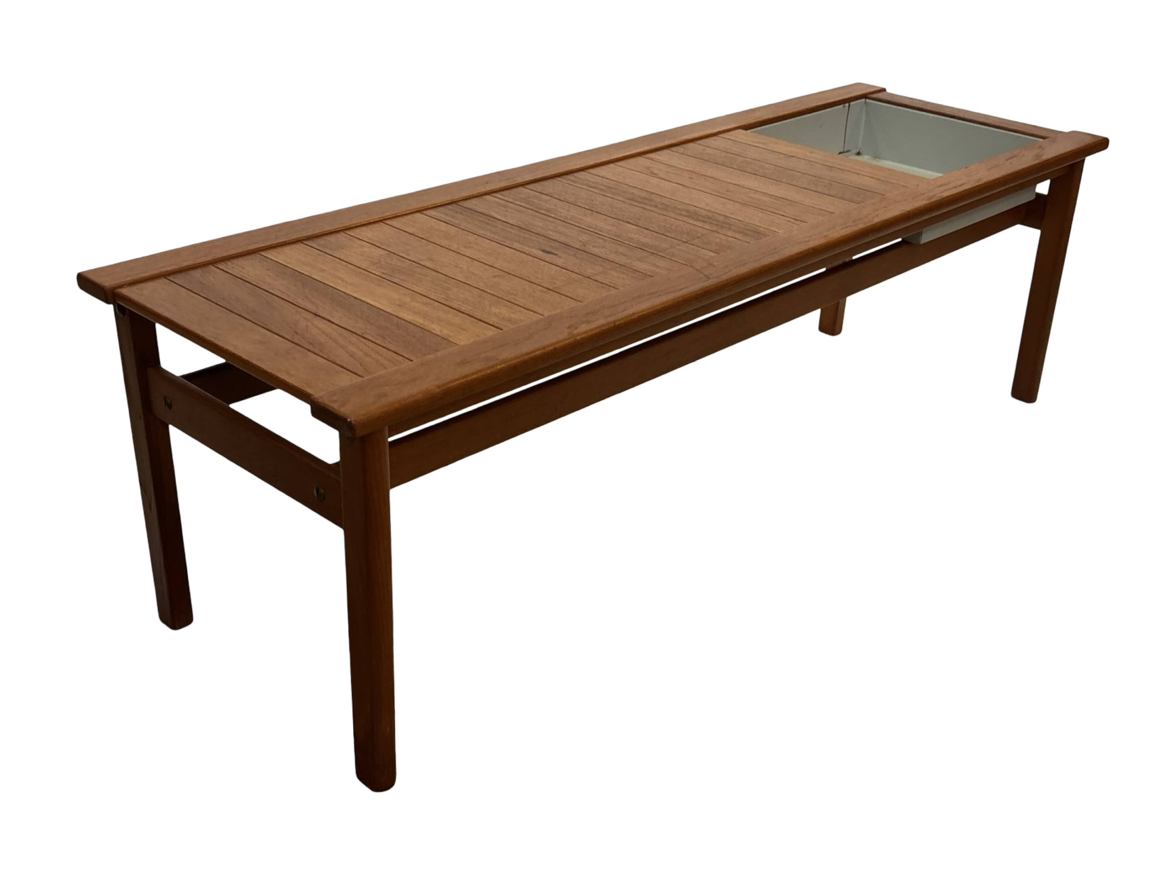 Vintage side table dresser side table plant table 60s