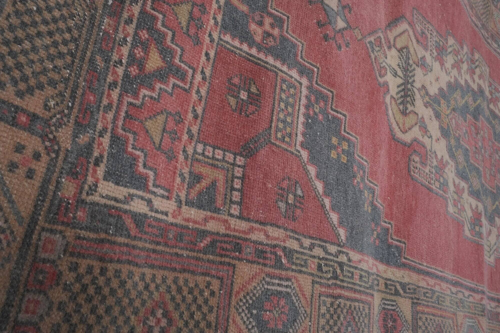 Vintage Turkish Oushak rug 133x235 cm