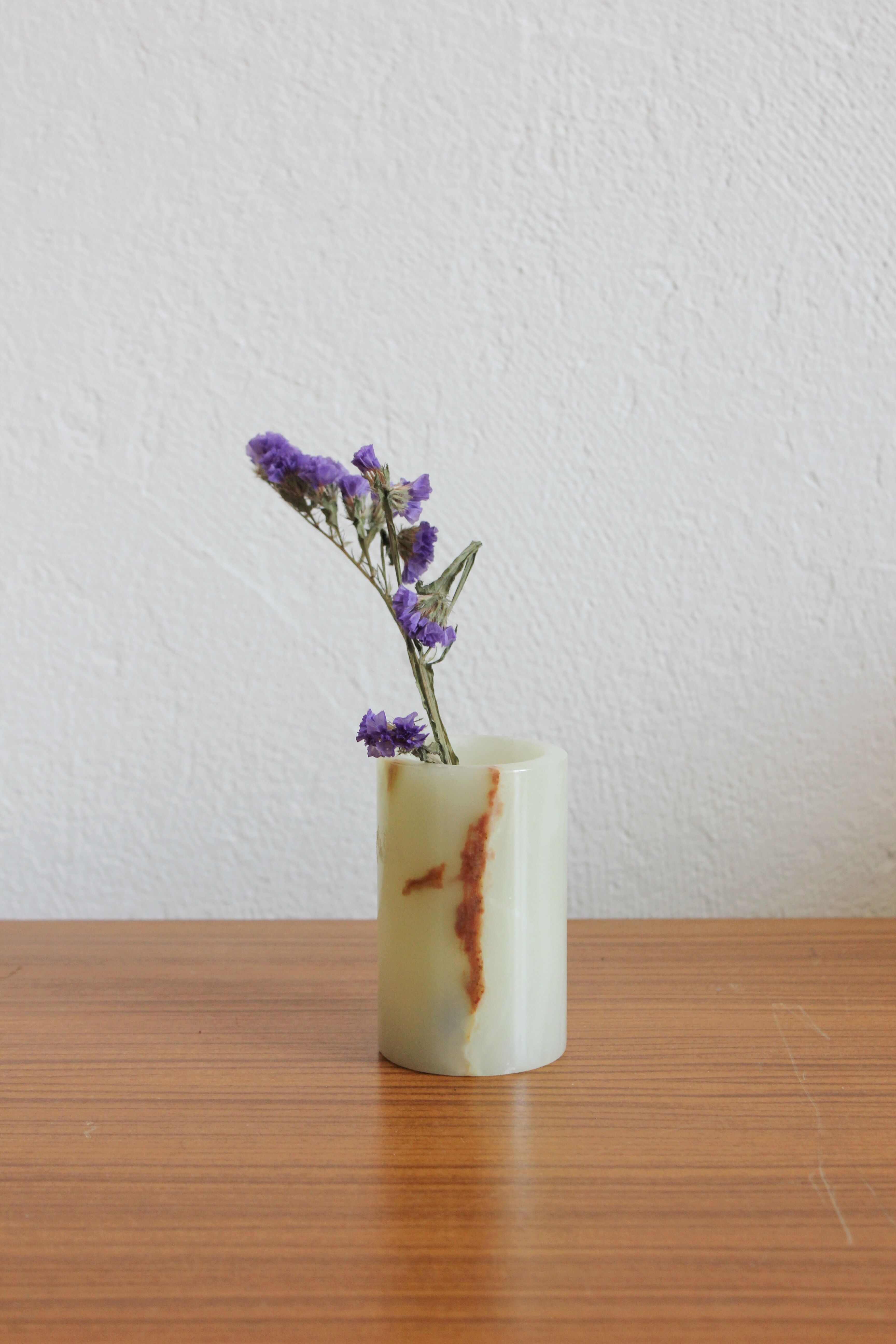 Vase en albâtre vintage