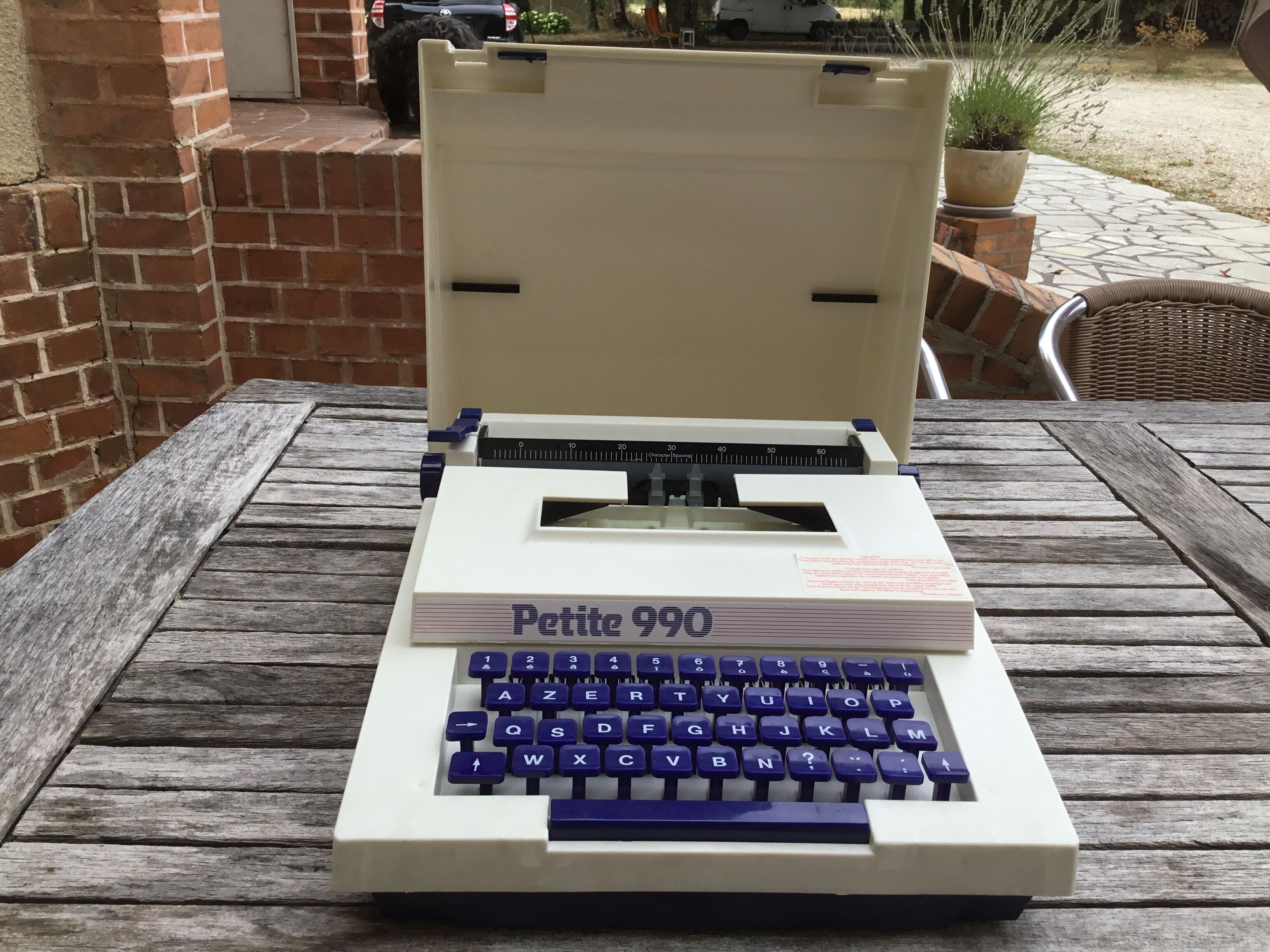 Machine to write "Little 990"