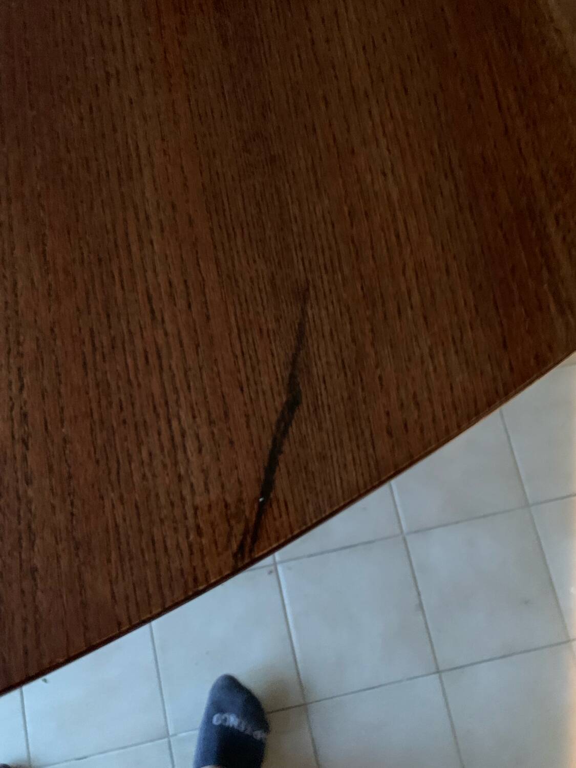 Baumann oval table with extensions