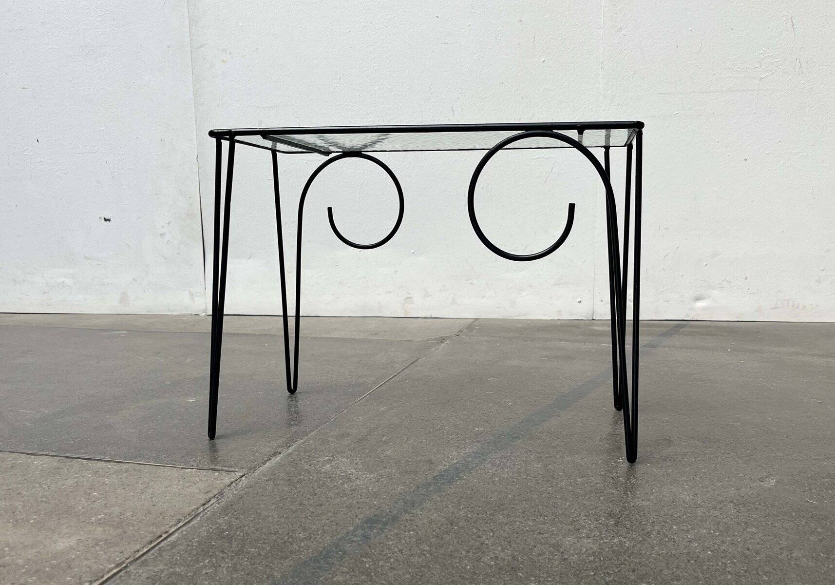 Table d'appoint en verre de style danois String des années 1960, milieu du siècle