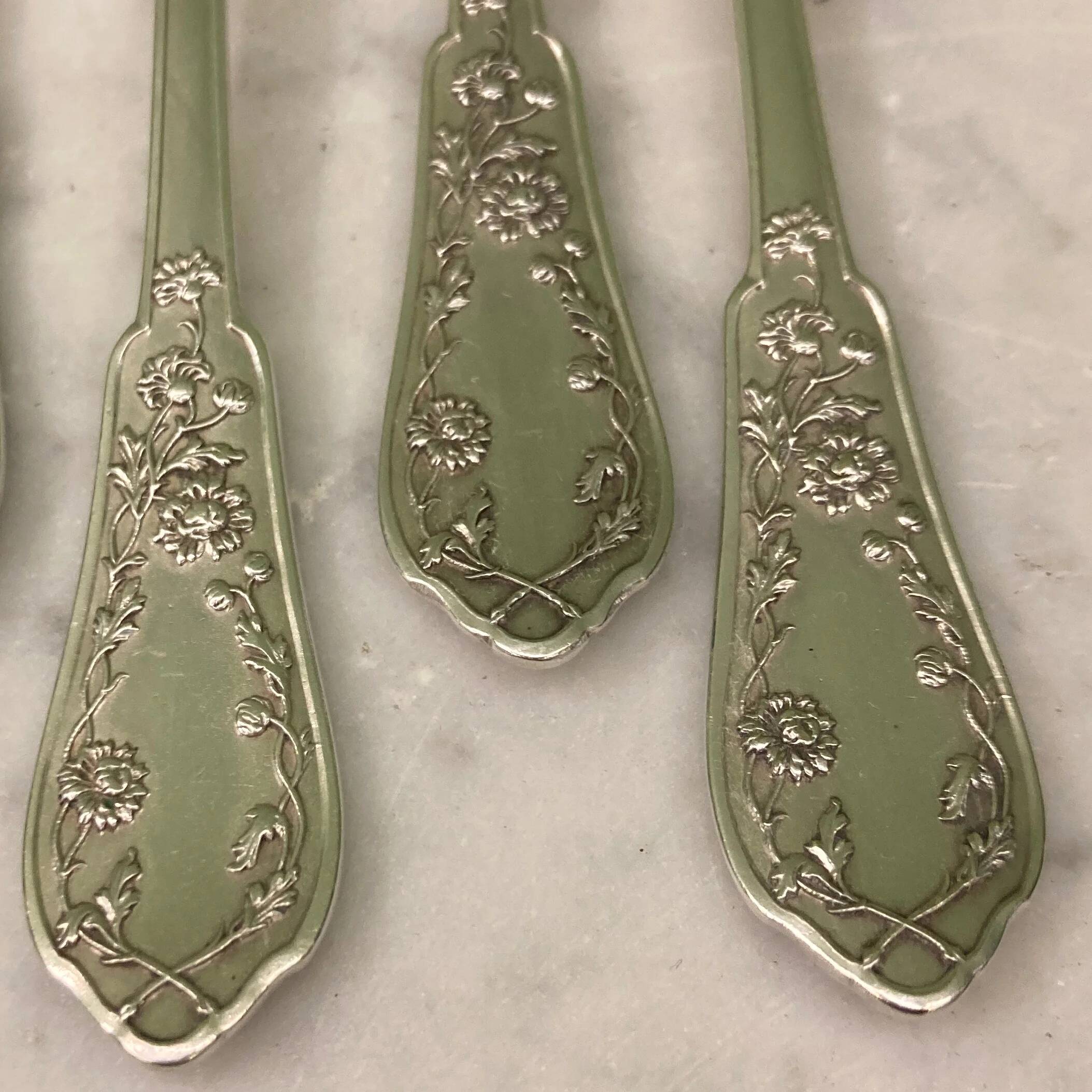 12 silver-plated oyster forks SFAM 1900 flowers