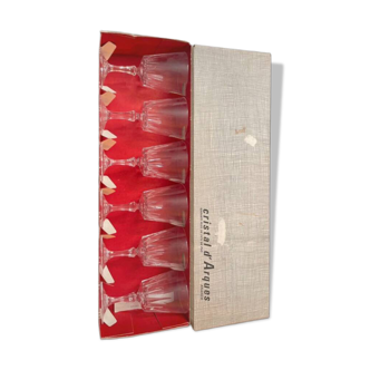 Crystal glasses from Arques Paris.