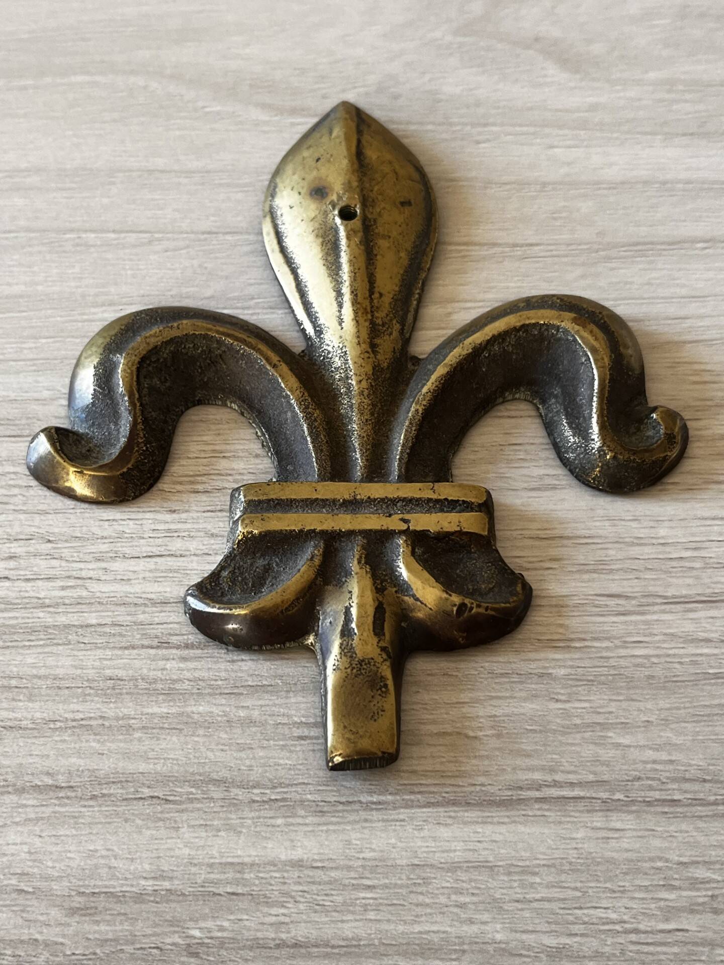 Brass fleur-de-lis