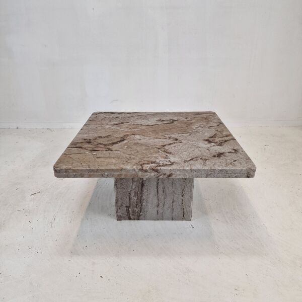 Table d’appoint en granit, années 1980