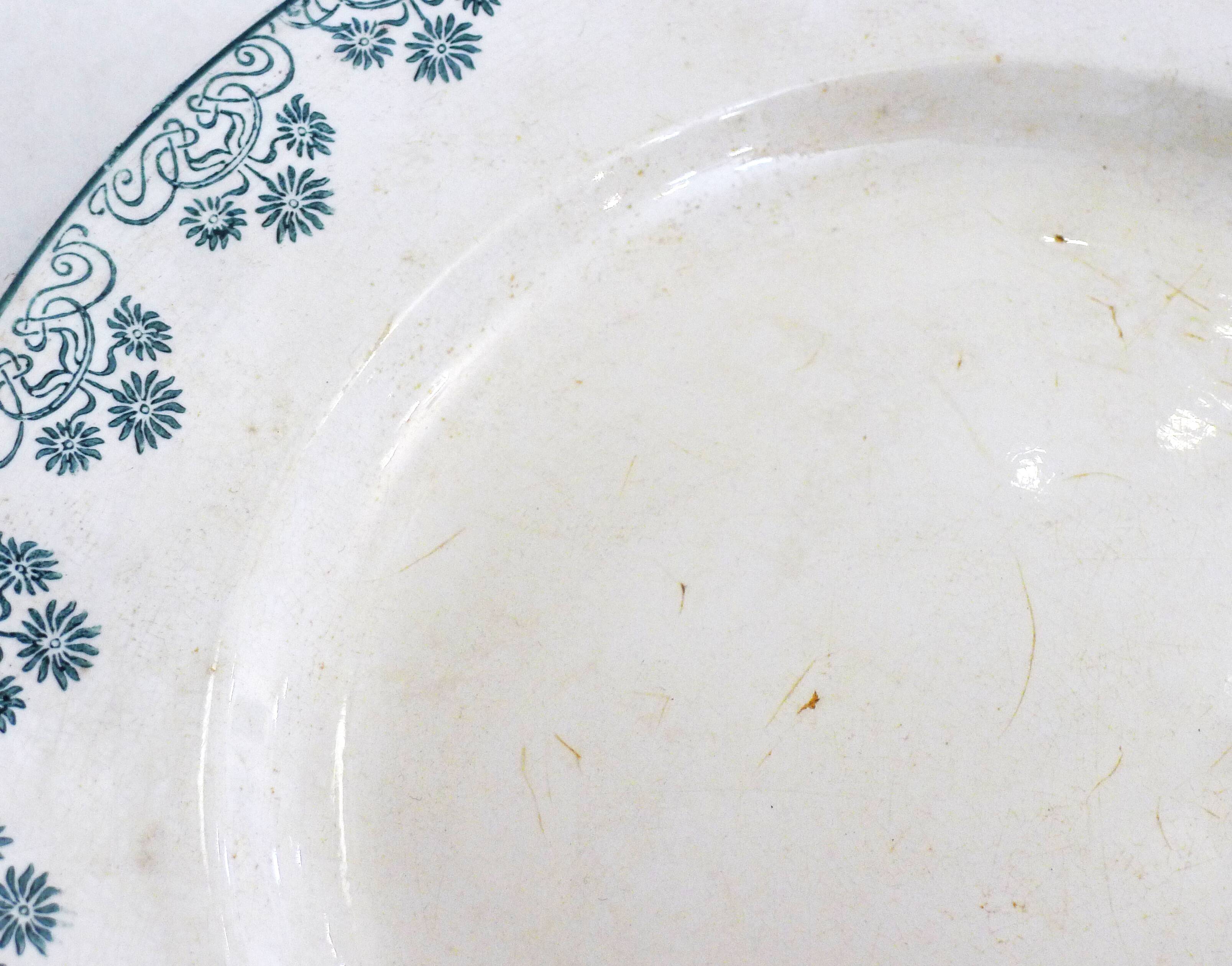 Plate / dish Iron earth Digoin late 19th century