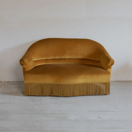 SEE OUR TWO-SEATER SOFAS UNDER 600€