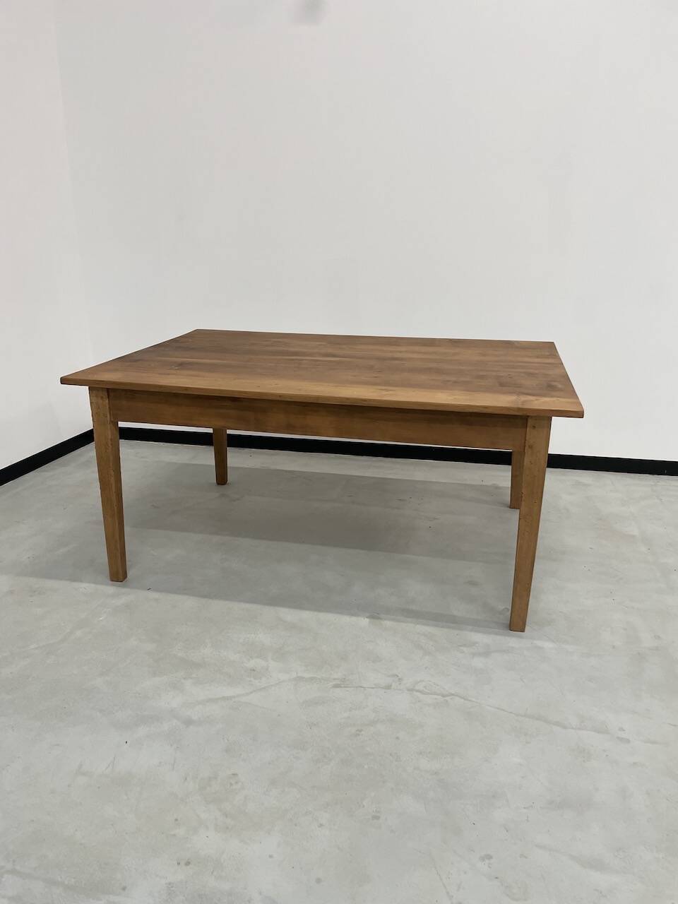 Pine farmhouse table 160 x 110 cm