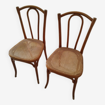 Pair of Thonet chairs number 56