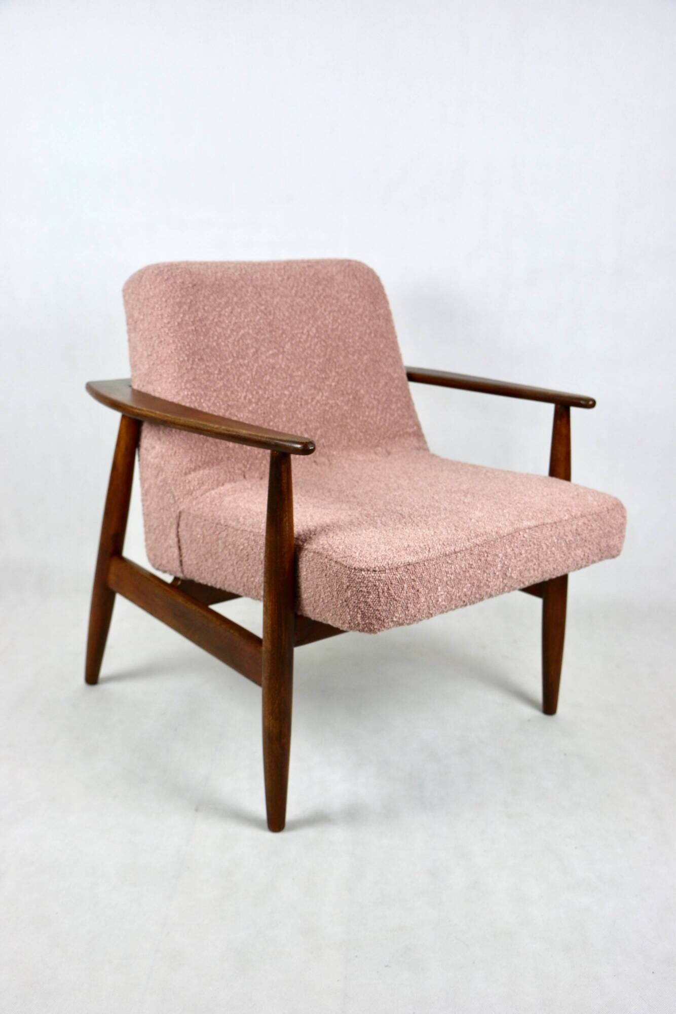 Pink Boucle GFM63 Lounge Chair by J. Kedziorek, 1970s